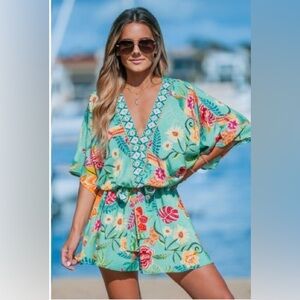 Cupshe Turquoise Floral V-Neck Jumpsuit Romper